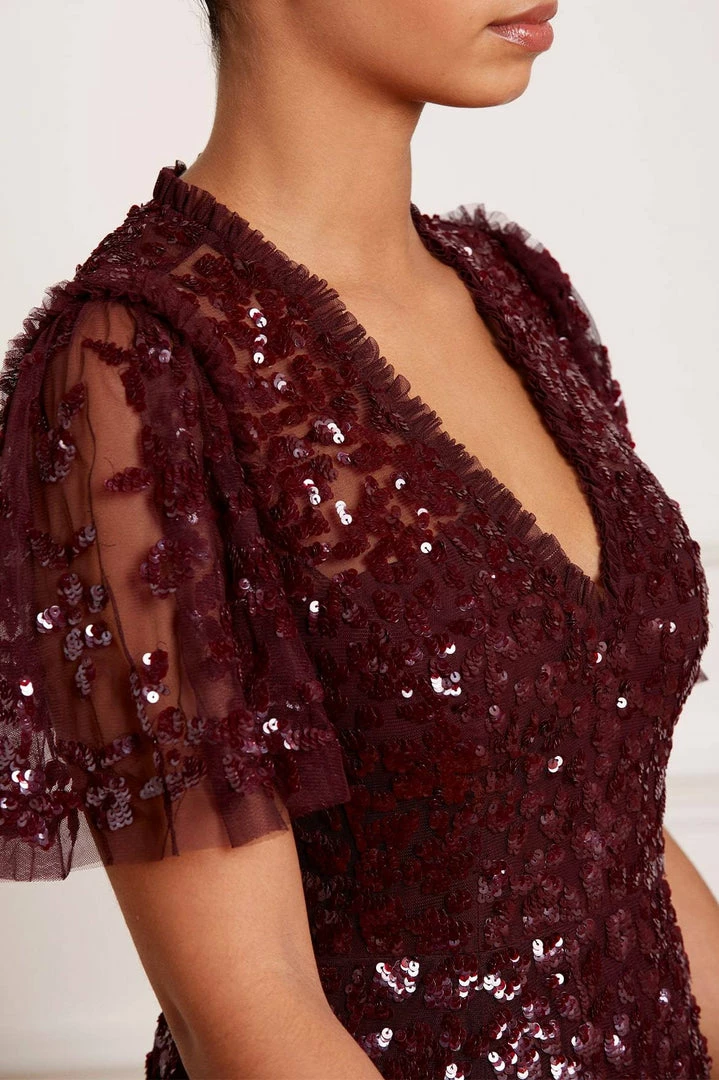 Budget β Needle & Thread Holding LTD Amalie Sequin V-Neck Gown π 9 Needle & Thread Holding LTD Amalie Sequin V-Neck Gown