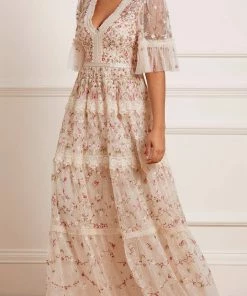 Best Pirce π Needle & Thread Holding LTD π© Womenswear Araminta Lace Gown π 13 Needle & Thread Holding LTD Womenswear Araminta Lace Gown