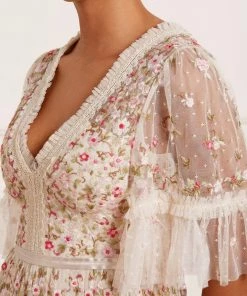 Cheap π Needle & Thread Holding LTD Araminta Lace Midi π Dress π― 17 Needle & Thread Holding LTD Araminta Lace Midi Dress