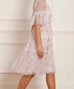 Cheap π₯° Needle & Thread Holding LTD Araminta Lace Round Neck Midi π Dress π 16 Needle & Thread Holding LTD Araminta Lace Round Neck Midi Dress