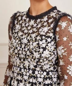 Wholesale 🎉 Needle & Thread Holding LTD 👩 Womenswear Camellia Ditsy Mini 👗 Dress 💯 14 Needle & Thread Holding LTD Womenswear Camellia Ditsy Mini Dress