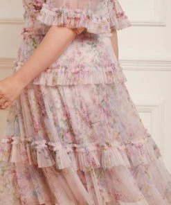 Deals π₯° Needle & Thread Holding LTD Floral Wonder V-Neck Midi π Dress π― 15 Needle & Thread Holding LTD Floral Wonder V-Neck Midi Dress