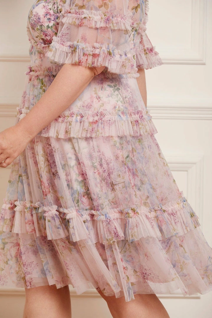 Deals π₯° Needle & Thread Holding LTD Floral Wonder V-Neck Midi π Dress π― 7 Needle & Thread Holding LTD Floral Wonder V-Neck Midi Dress