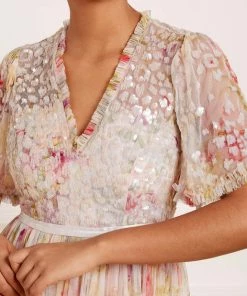 Brand new 🥰 Needle & Thread Holding LTD Iris Sequin Bodice Short Sleeve V-Neck Ankle Gown 👍 17 Needle & Thread Holding LTD Iris Sequin Bodice Short Sleeve V-Neck Ankle Gown