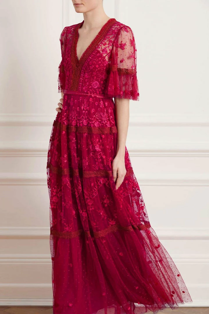 Flash Sale βοΈ Needle & Thread Holding LTD π© Womenswear Lottie Lace Gown π 5 Needle & Thread Holding LTD Womenswear Lottie Lace Gown