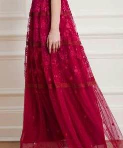 Flash Sale βοΈ Needle & Thread Holding LTD π© Womenswear Lottie Lace Gown π 16 Needle & Thread Holding LTD Womenswear Lottie Lace Gown