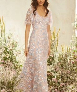 Brand new π Needle & Thread Holding LTD Mary Rose Scoop Neck Ankle Gown π€© 21 Needle & Thread Holding LTD Mary Rose Scoop Neck Ankle Gown