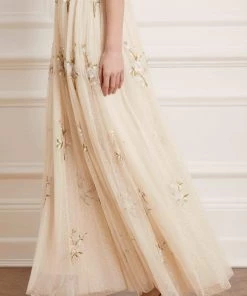 New 🎁 Needle & Thread Holding LTD Petunia Gown 👩 Womenswear ⌛ 15 Needle & Thread Holding LTD Petunia Gown Womenswear