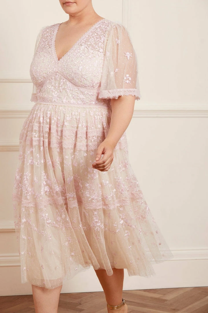 Cheap ❤️ Needle & Thread Holding LTD Sweetheart Lace Midaxi 👗 Dress 👩 Womenswear 😍 3 Needle & Thread Holding LTD Sweetheart Lace Midaxi Dress Womenswear