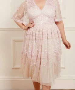 Cheap ❤️ Needle & Thread Holding LTD Sweetheart Lace Midaxi 👗 Dress 👩 Womenswear 😍 12 Needle & Thread Holding LTD Sweetheart Lace Midaxi Dress Womenswear