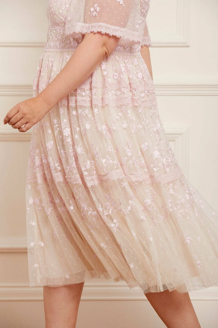 Cheap ❤️ Needle & Thread Holding LTD Sweetheart Lace Midaxi 👗 Dress 👩 Womenswear 😍 7 Needle & Thread Holding LTD Sweetheart Lace Midaxi Dress Womenswear