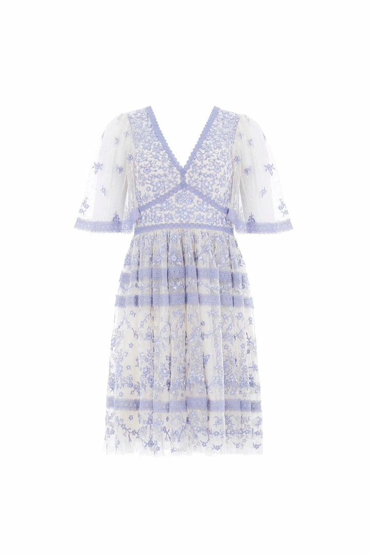 Brand new 🎉 Needle & Thread Holding LTD 👩 Womenswear Sweetheart Lace Mini 👗 Dress 🤩 4 Needle & Thread Holding LTD Womenswear Sweetheart Lace Mini Dress