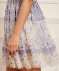 Brand new 🎉 Needle & Thread Holding LTD 👩 Womenswear Sweetheart Lace Mini 👗 Dress 🤩 15 Needle & Thread Holding LTD Womenswear Sweetheart Lace Mini Dress